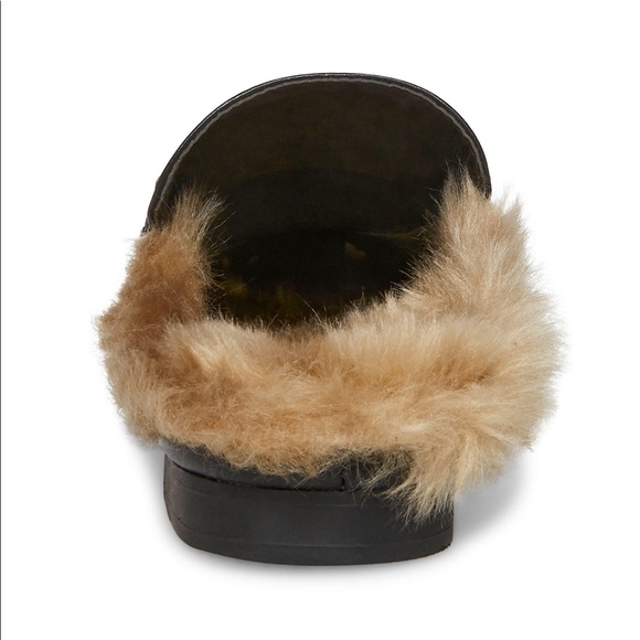 Steve Madden Ladies Faux Fur Slip On Mule - Picture 5 of 10
